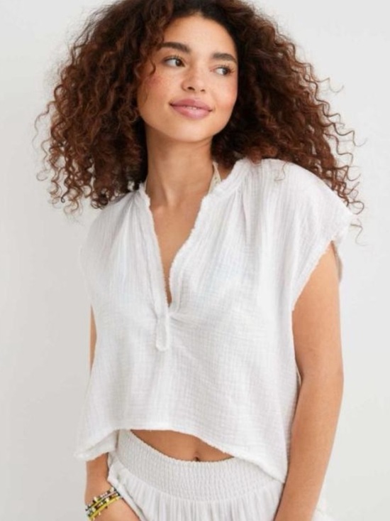 aerie Tops - Aerie XS Pool to Party 100% Cotton Gauze Textured White Crop Top Oversized Shirt